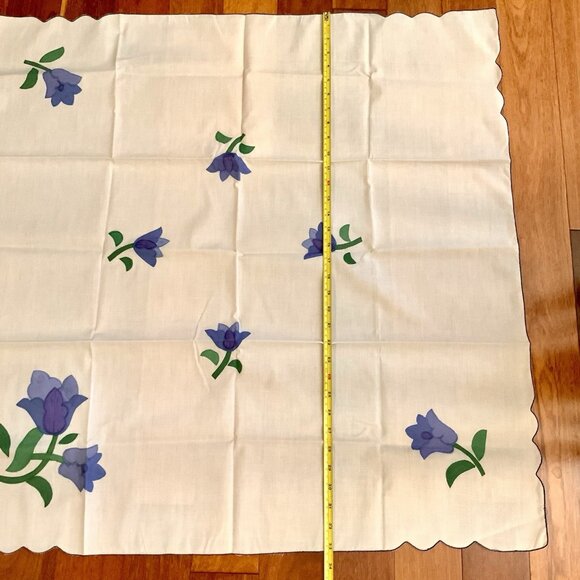 Appliquéd Pansy Flowers Blue On White Square Tablecloth 33.5”x34” Rolled Hem - Picture 8 of 11
